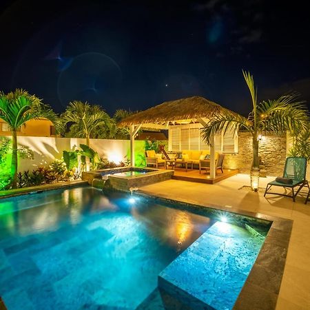 LA VILLA ROSAYA - Piscine Jacuzzi Saint Pierre Exterior foto
